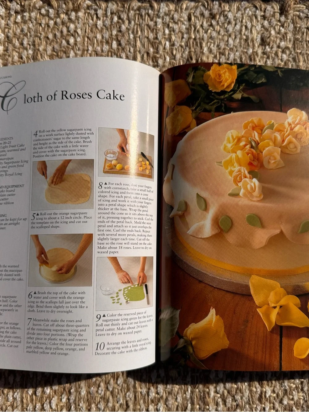 Cakes & Cake Decorating Step by Step Cookbook